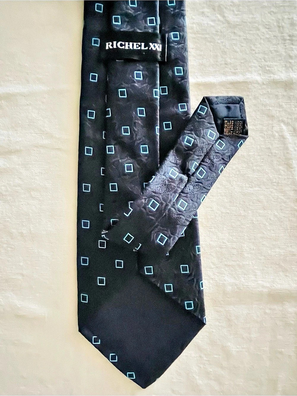 Richel XXI Men's Geometric Tie in Black & Blue / 59”
